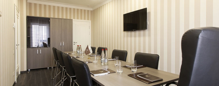 Imagen de los interiores del Hotel Complex Continental. Foto 6