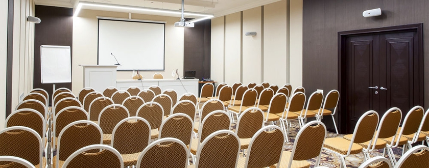 Imagen de los interiores del Hotel Complex Continental. Foto 8