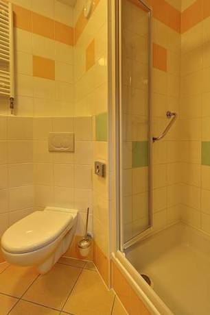 Imagen de la habitación del Hotel Complex Curie. Foto 7