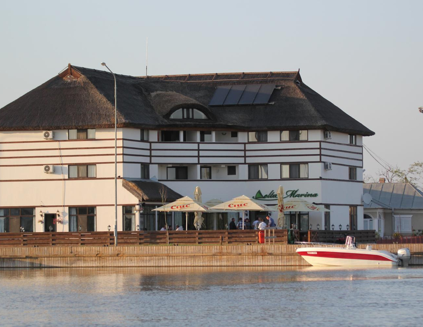 Imagen general del Hotel Complex Delta Marina. Foto 1
