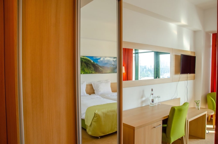 Imagen de la habitación del Hotel Complex Silva. Foto 8
