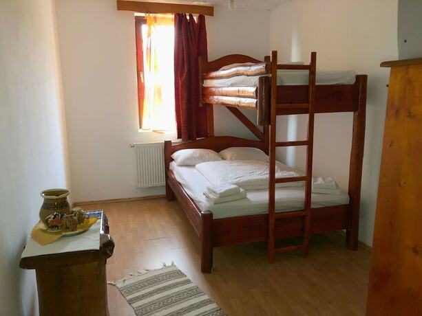 Imagen de la habitación del Hotel Complex Turistic Alpina Blazna. Foto 11