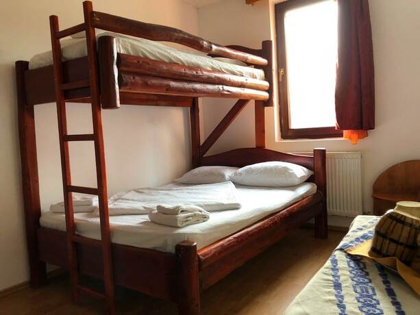 Imagen de la habitación del Hotel Complex Turistic Alpina Blazna. Foto 13