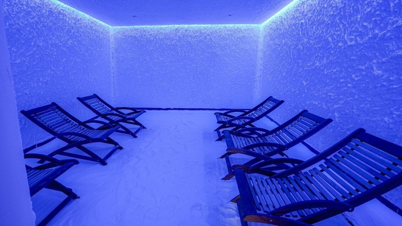 Imagen de la piscina del Hotel Complex Turistic Codru. Foto 16