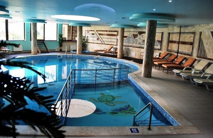 Imagen de la piscina del Hotel Complex Zara Bansko. Foto 16