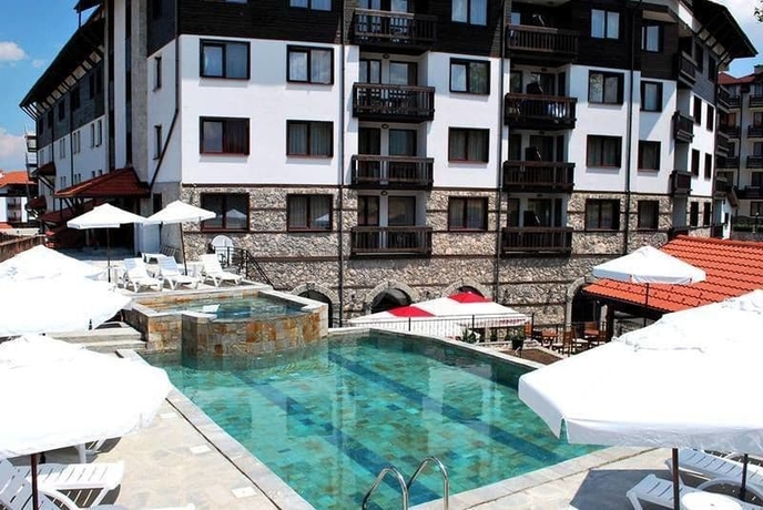 Imagen de la piscina del Hotel Complex Zara Bansko. Foto 19