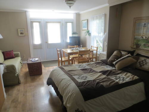 Imagen de la habitación del Hotel Complexe D'h&eacute;bergement La Maison Touristique Dugas. Foto 10