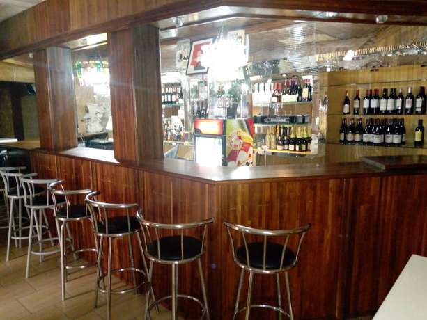 Imagen del bar/restaurante del Hotel Complexe H&ocirc;telier Asthoria palace. Foto 4