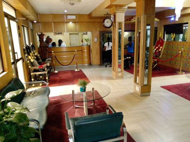 Imagen de los interiores del Hotel Complexe H&ocirc;telier Asthoria palace. Foto 11