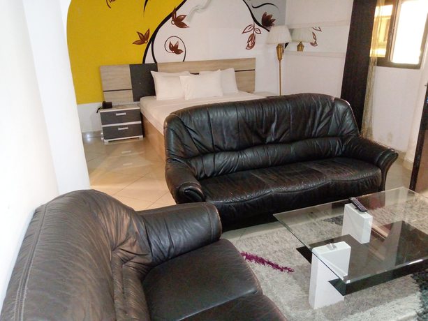 Imagen de la habitación del Hotel Complexe H&ocirc;telier Asthoria palace. Foto 9