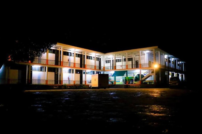 Imagen general del Hotel Complexe H&ocirc;telier Food And Business. Foto 2