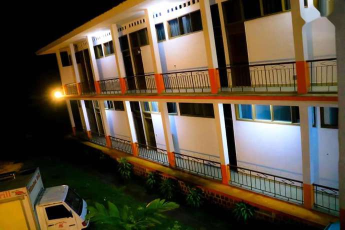 Imagen general del Hotel Complexe H&ocirc;telier Food And Business. Foto 3