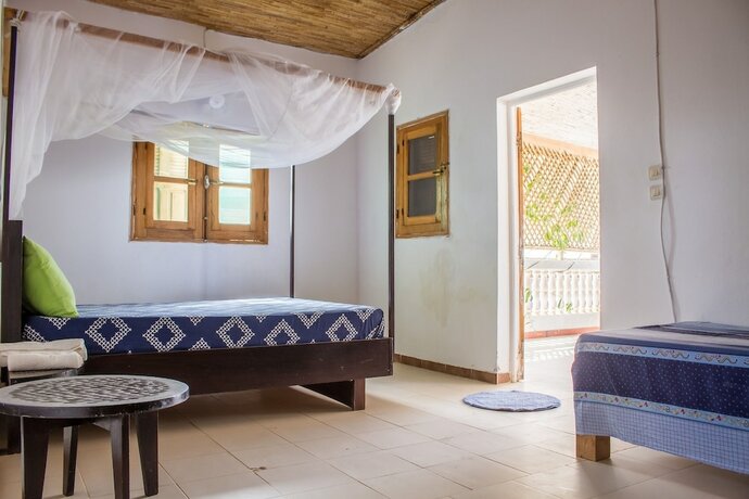 Imagen de la habitación del Hotel Complexe Keur Yaadikoone. Foto 15