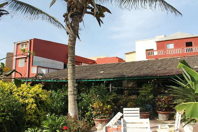 Imagen de la habitación del Hotel Complexe Keur Yaadikoone. Foto 17