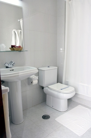 Imagen de la habitación del Hotel Compostela, Vigo. Foto 5