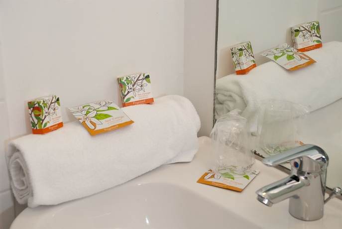 Imagen de la habitación del Hotel Comte De Nice, Niza. Foto 5