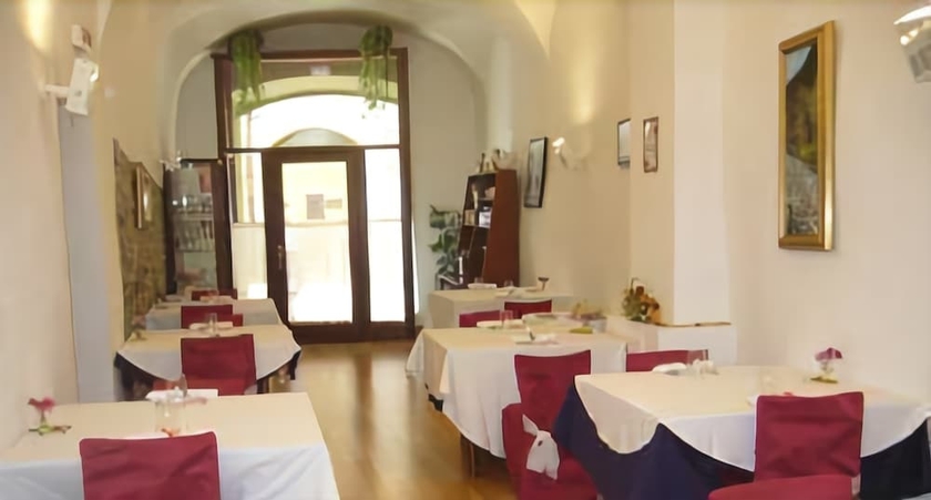 Imagen del bar/restaurante del Hotel Comte Tallaferro. Foto 4