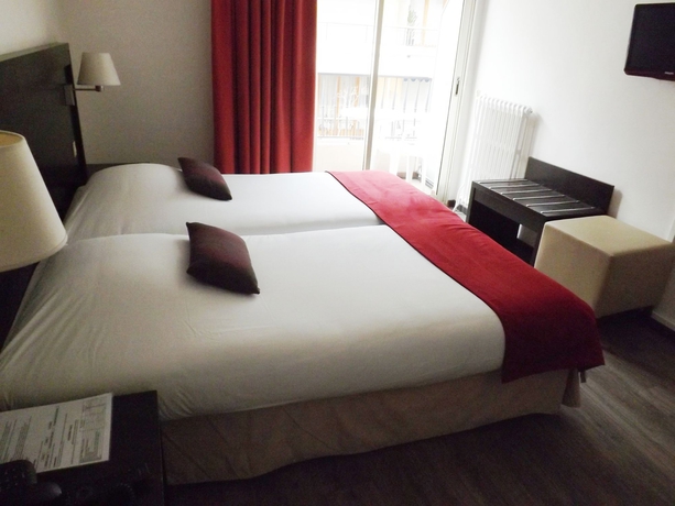 Imagen de la habitación del Hotel Comt&eacute; De Nice, BEAULIEU SUR MER. Foto 6