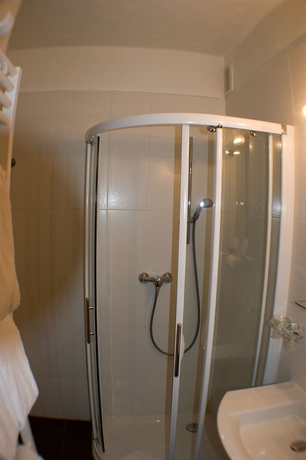 Imagen de la habitación del Hotel Comté De Nice. Foto 11