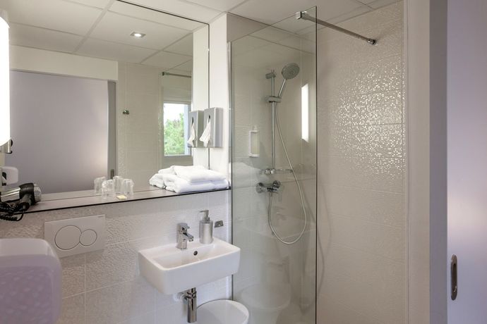 Imagen de la habitación del Hotel Comt&eacute; D'ornon - Logis and Spa. Foto 10