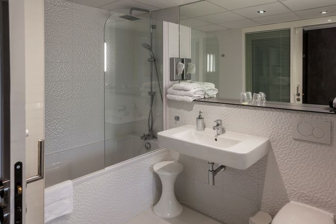 Imagen de la habitación del Hotel Comt&eacute; D'ornon - Logis and Spa. Foto 11