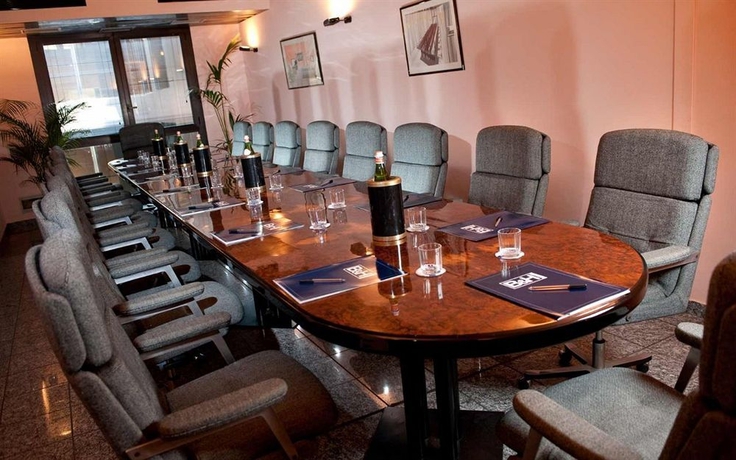 Imagen de los interiores del Hotel Comtur. Foto 6