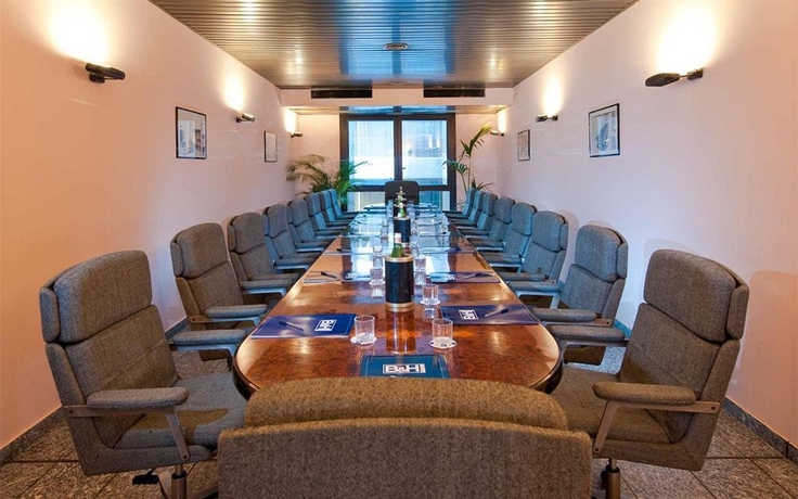 Imagen de los interiores del Hotel Comtur. Foto 7