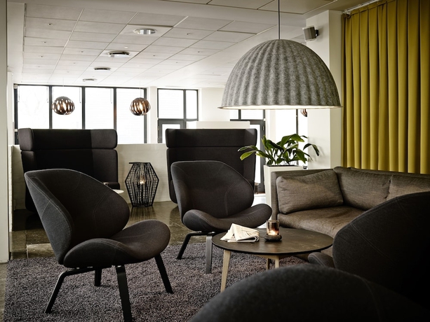 Imagen de los interiores del Hotel Comwell Holte. Foto 19