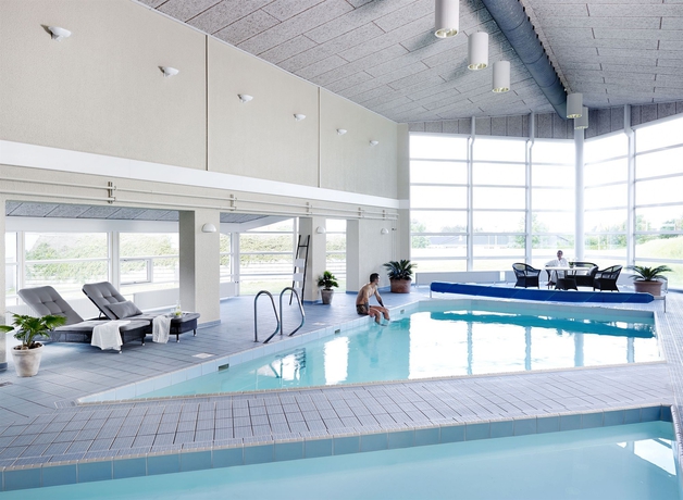 Imagen de la piscina del Hotel Comwell Middelfart. Foto 12