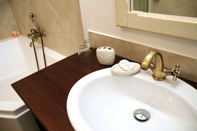 Imagen de la habitación del Hotel Conacul Lilium. Foto 11