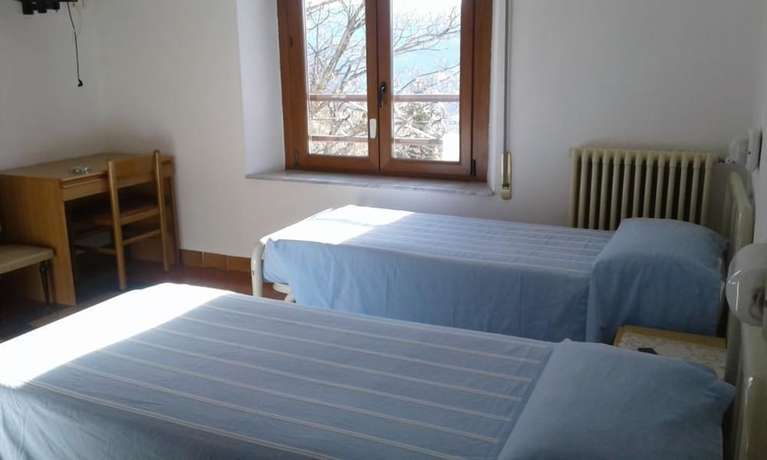 Imagen de la habitación del Hotel Conca D\'Oro, La Santona. Foto 12