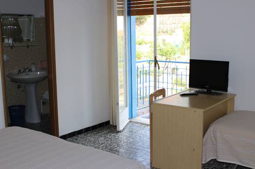 Imagen de la habitación del Hotel Conca D'oro, Staletti. Foto 3