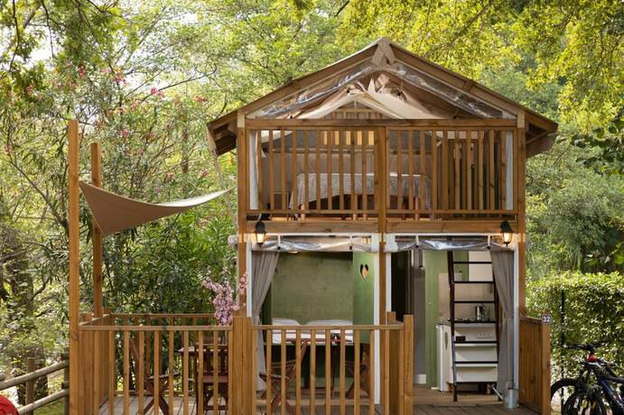 Imagen general del Hotel Conca d\'Oro Camping and Lodge. Foto 10