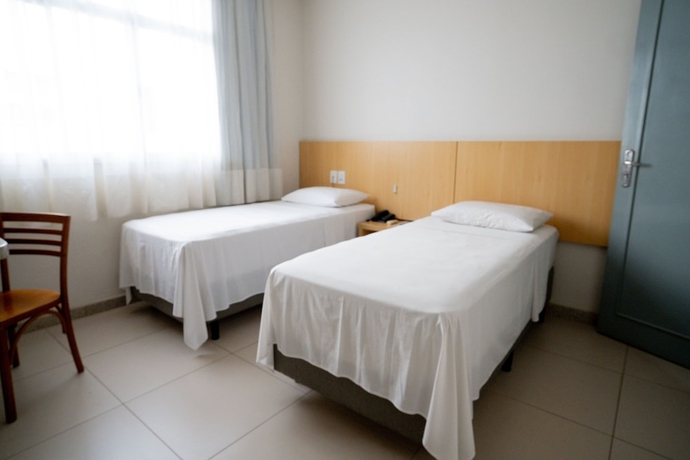 Imagen de la habitación del Hotel Concei&ccedil;&atilde;o. Foto 8