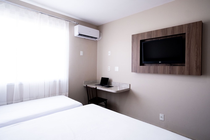 Imagen de la habitación del Hotel Concei&ccedil;&atilde;o. Foto 13