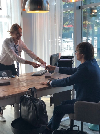 Imagen de los interiores del Hotel Concept. Foto 18