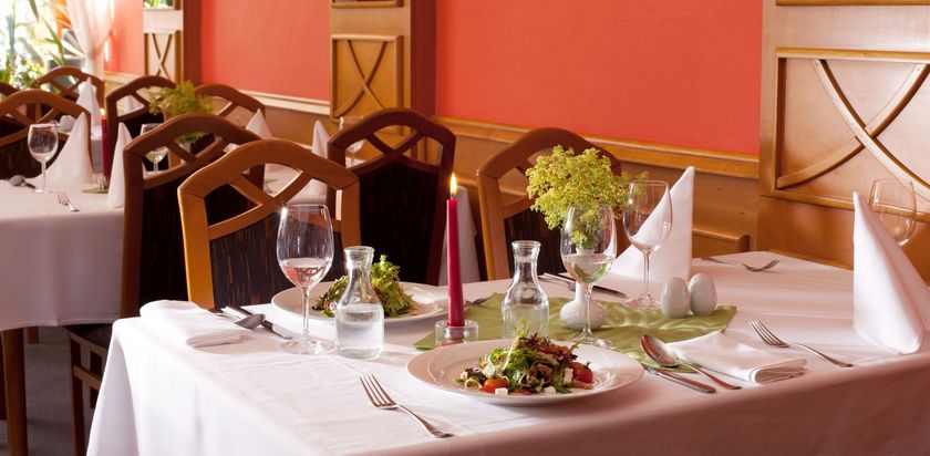 Imagen del bar/restaurante del Hotel Concertino Zlatá Husa. Foto 10