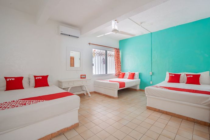 Imagen de la habitación del Hotel Conchamar. Foto 13