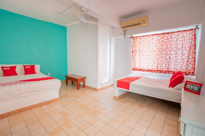 Imagen de la habitación del Hotel Conchamar. Foto 14