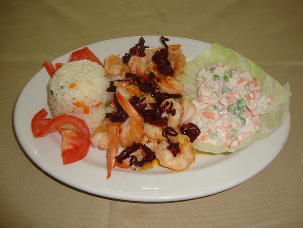 Imagen del bar/restaurante del Hotel Concierge Plaza Colima. Foto 3