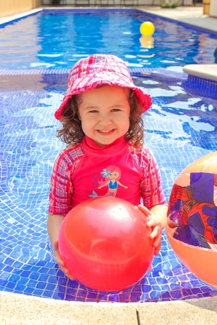 Imagen de la piscina del Hotel Concierge Plaza Colima. Foto 13