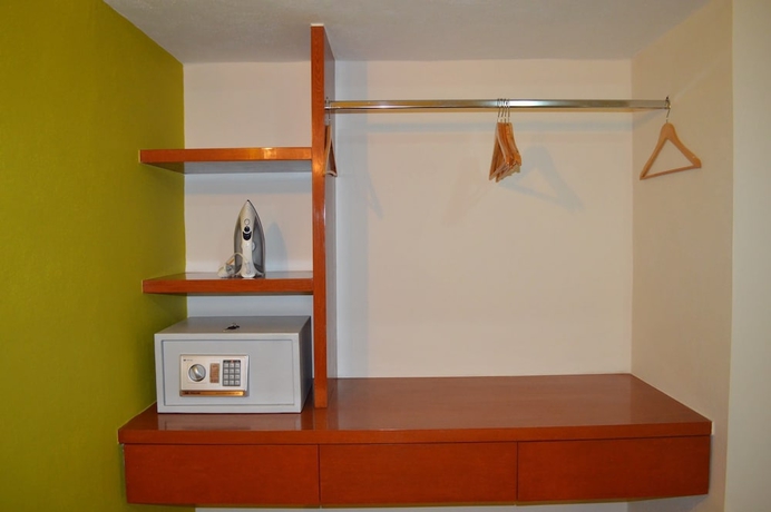 Imagen de la habitación del Hotel Concierge Plaza La Villa. Foto 11