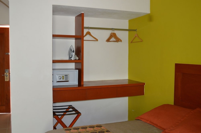 Imagen de la habitación del Hotel Concierge Plaza La Villa. Foto 12