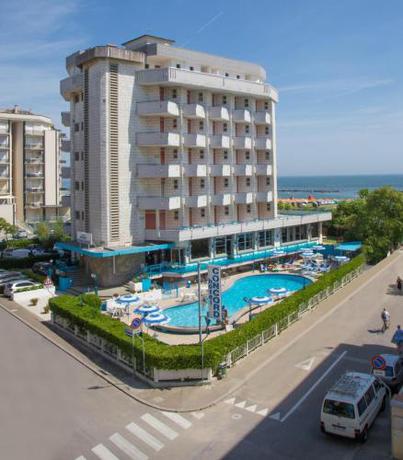 Imagen de los exteriores del Hotel Concord, Ravenna. Foto 8
