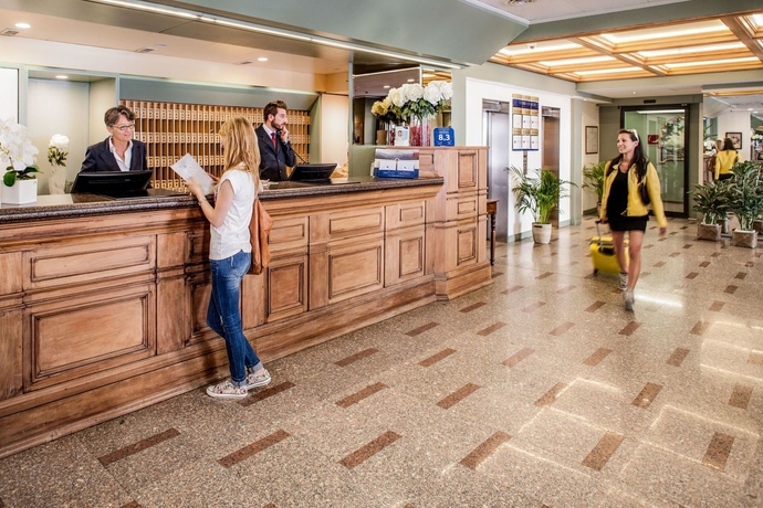 Imagen de los interiores del Hotel Concord, Turín. Foto 9