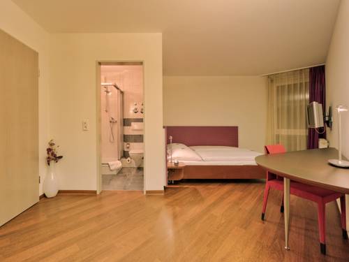 Imagen de la habitación del Hotel Concorde, Donaueschingen. Foto 13