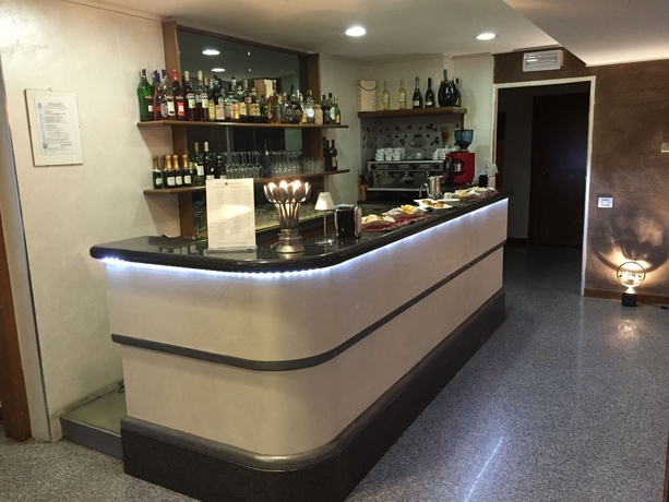 Imagen del bar/restaurante del Hotel Concorde Fiera. Foto 5