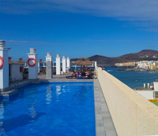 Imagen de la piscina del Hotel Concorde, Las Palmas. Foto 12