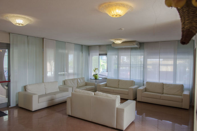 Imagen de los interiores del Hotel Concorde, Rimini. Foto 9