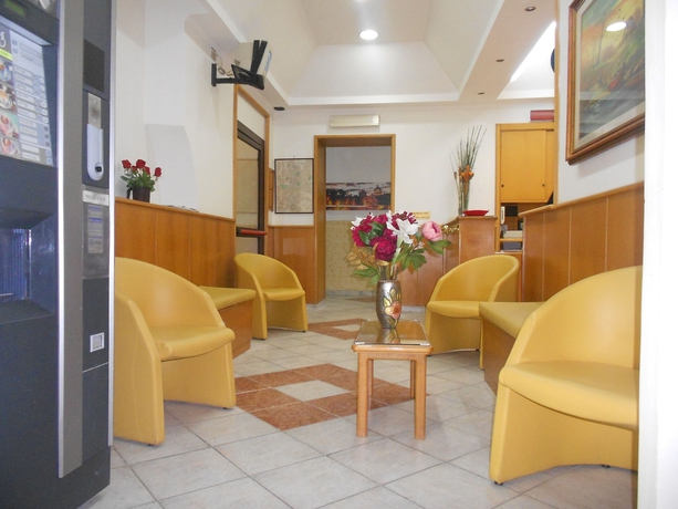 Imagen de los interiores del Hotel Concorde, Roma. Foto 14